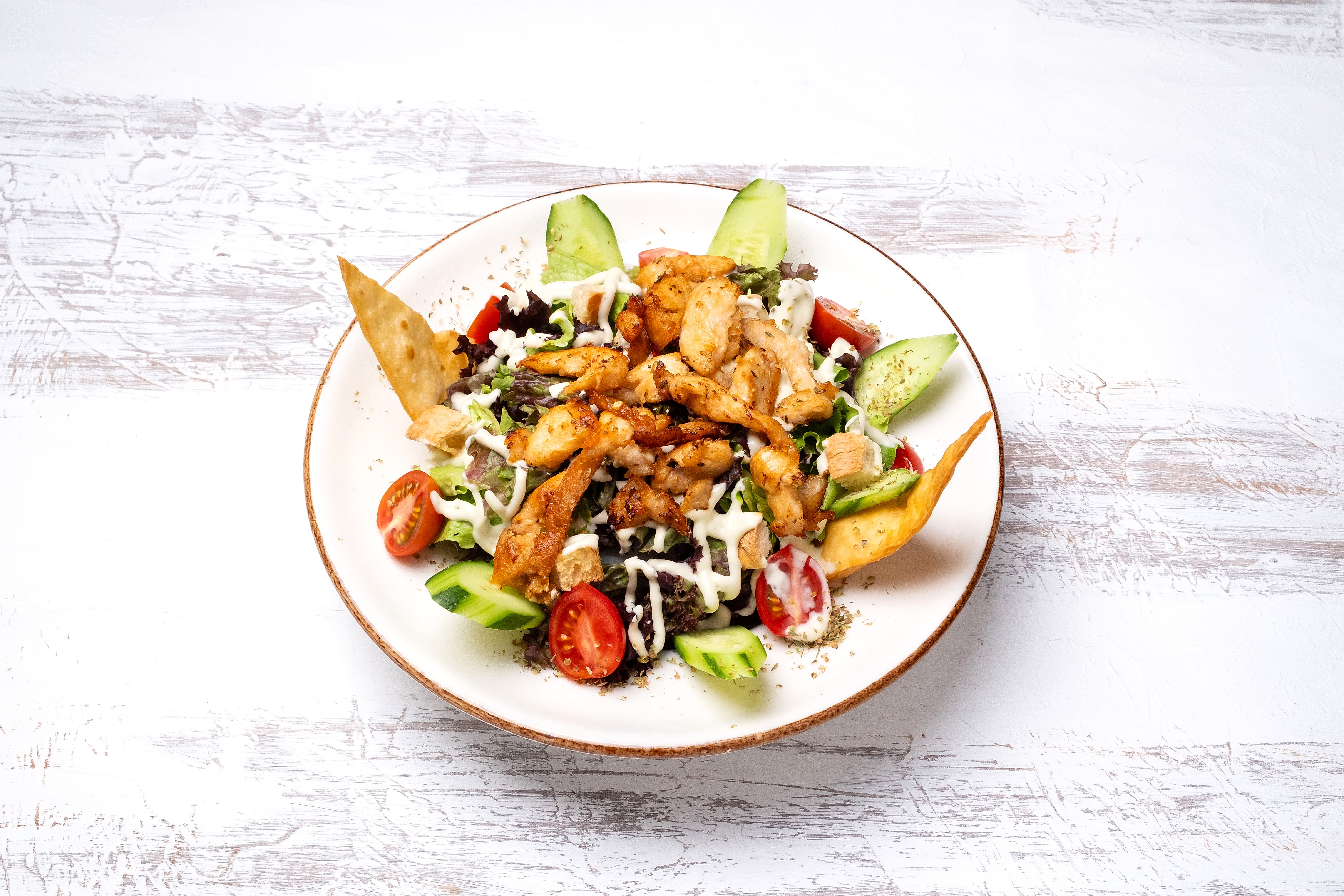 CHICKEN CAESAR SALATA